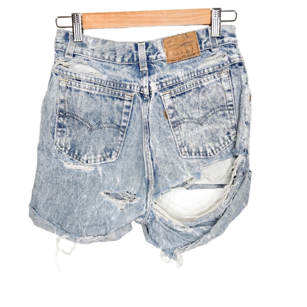 Vintage Levi's Heavily Distressed Denim Shorts Ripped Acid Wash 26